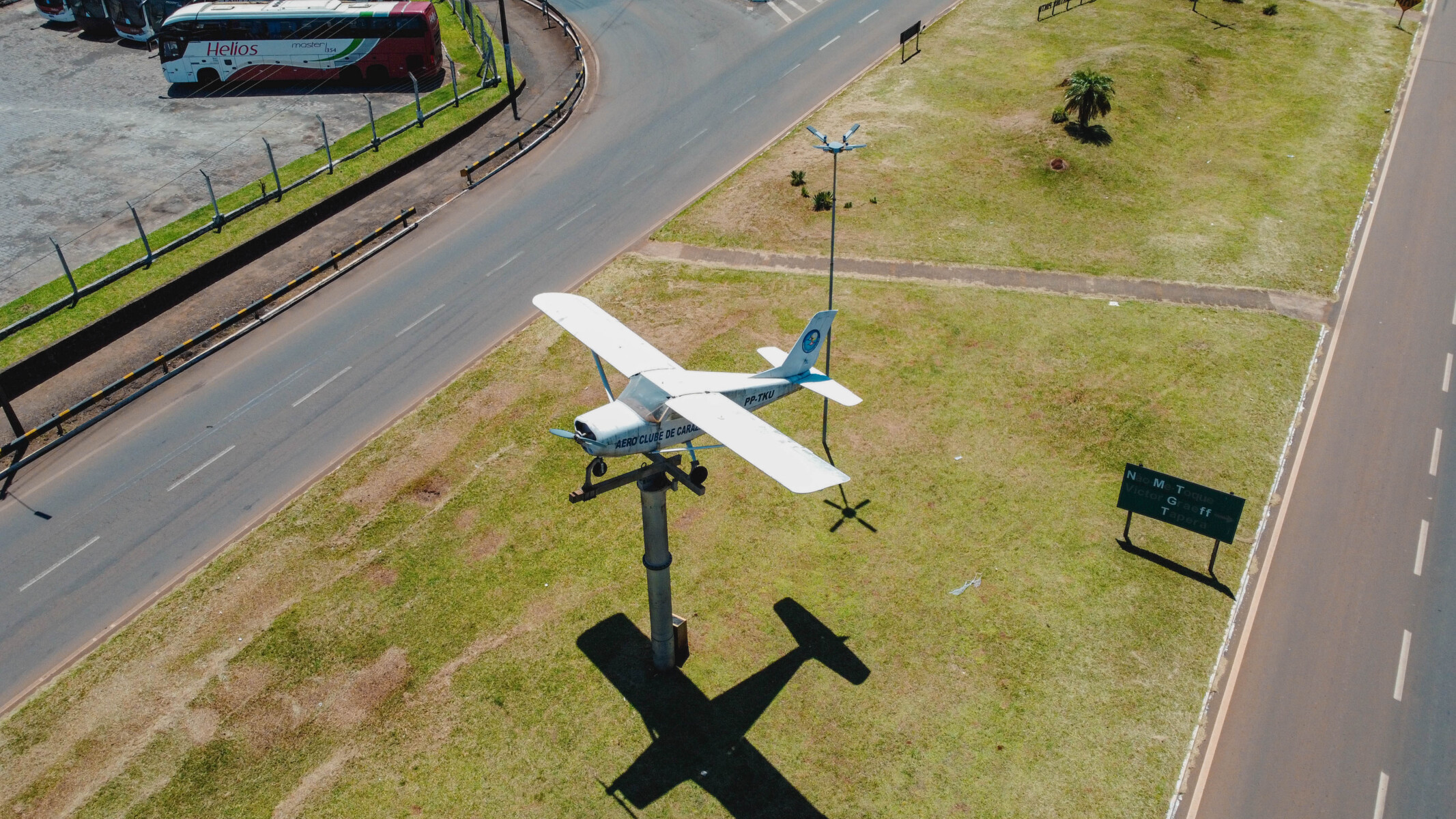 AVIÃO (1).jpg