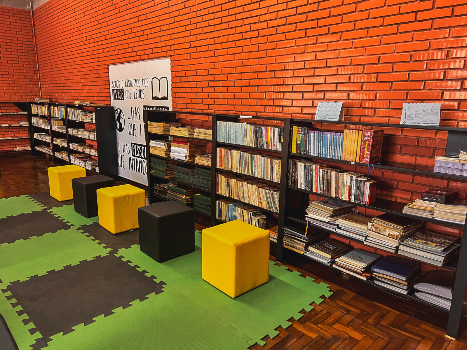 BIBLIOTECA (5).jpg