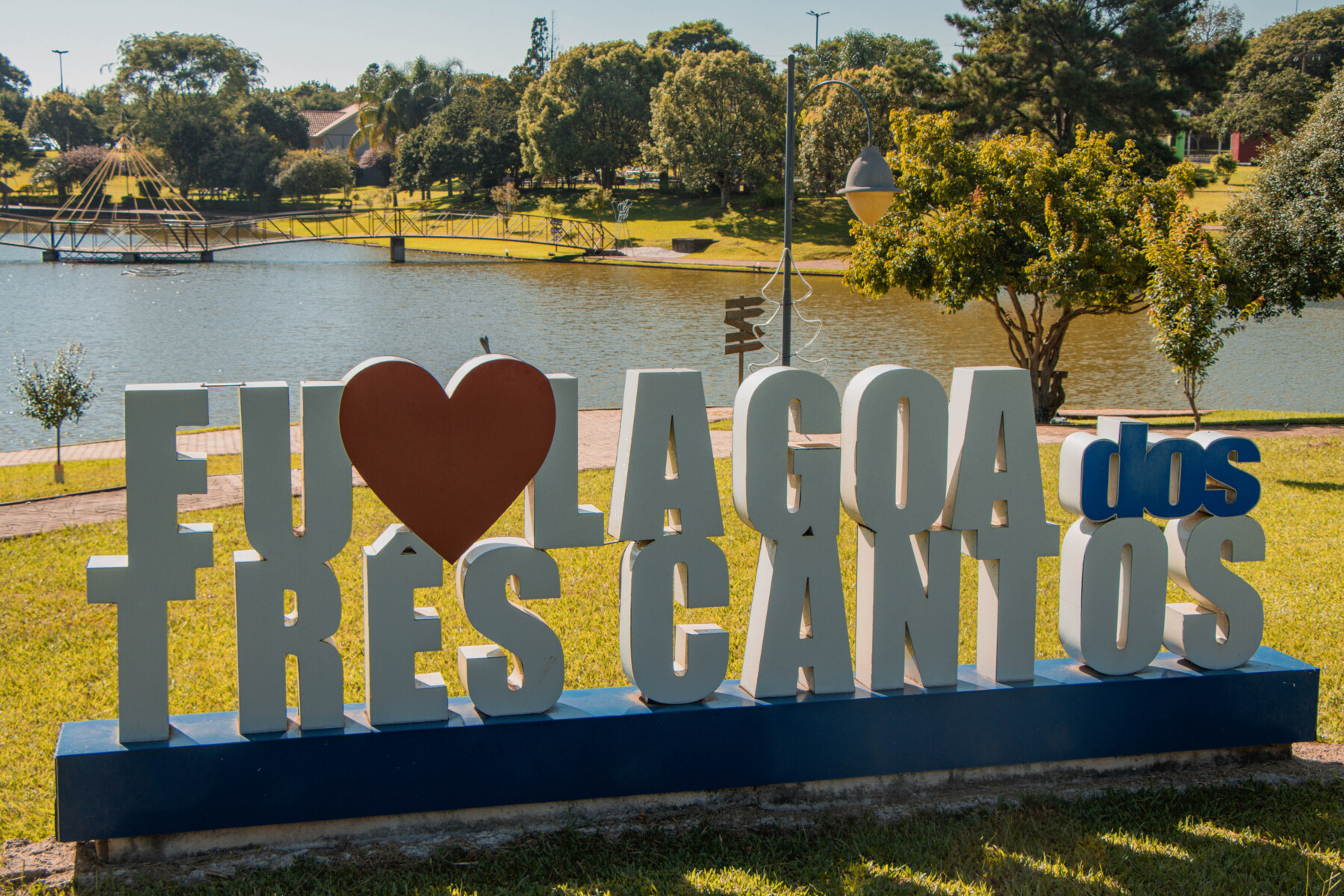 Lagoa dos Três Cantos