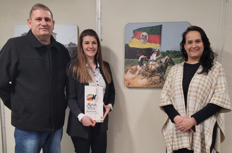Reunião na Secretaria de Turismo do Estado