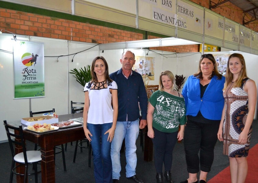 Turismo da região está sendo apresentado na FENATRIGO