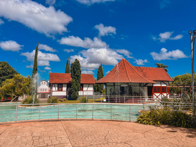 museu-de-ciencias-naturais-expositor